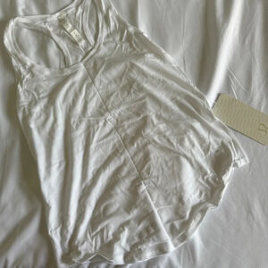 103 🆕🤍 Lululemon Love Tank II - White